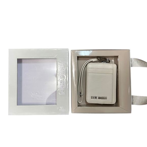 Steve Madden BPipper Zip Around Wristlet NIB Mini Cream Card Case Faux Leather - Picture 3 of 4